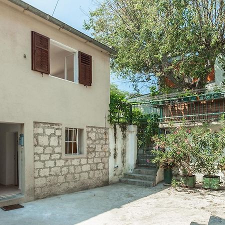 Charming Old Stone House Split Exterior foto